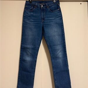 Levi's Women’s Classic Indigo Straight Jeans 28” waste 32” length